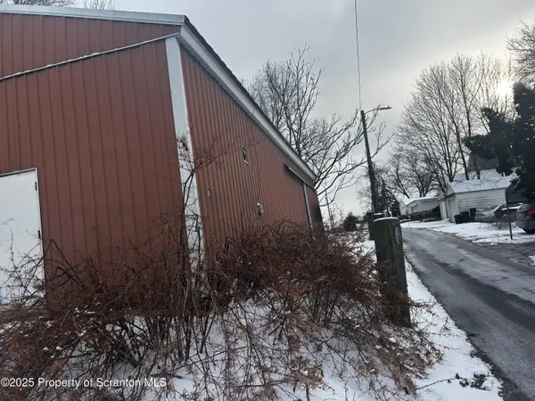 833 Powderly CT, Scranton, PA 18504