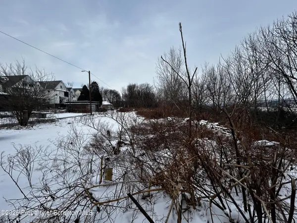 833 Powderly CT, Scranton, PA 18504