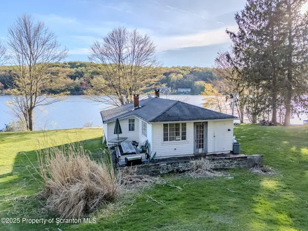 272 Lake BLVD,  Clifford Twp,  PA 18470