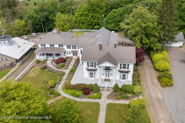 165 Lake Ave, Montrose, PA 18801