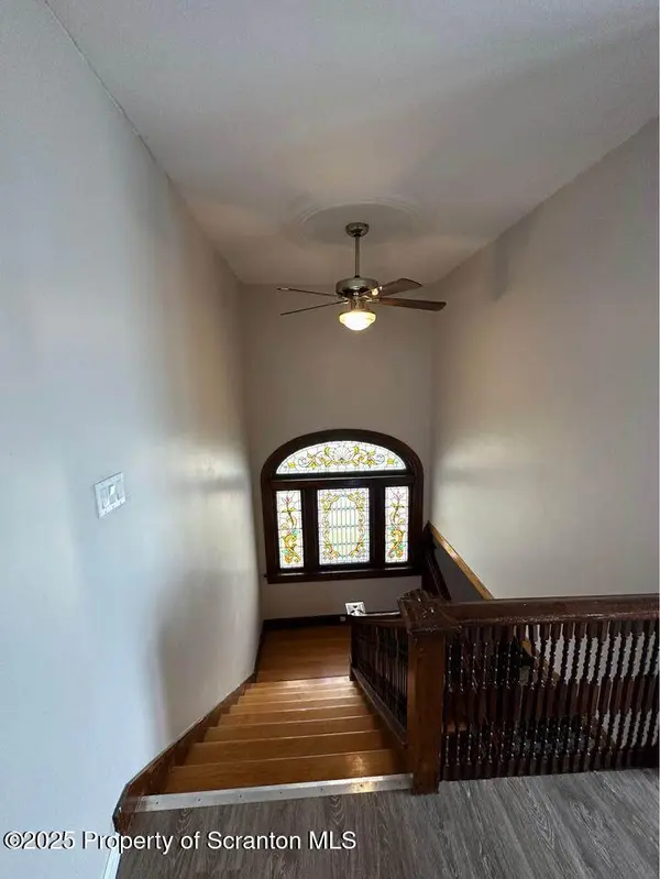 2089 N Main AVE, Scranton, PA 18508