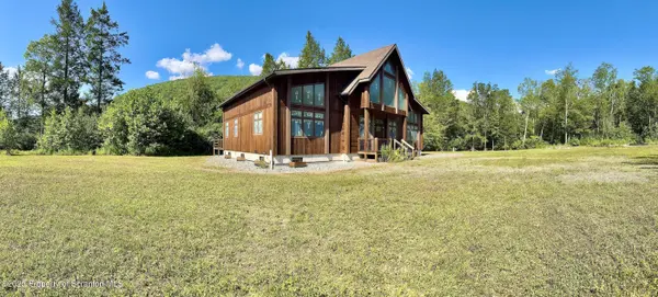 4382 River RD, Equinunk, PA 18417