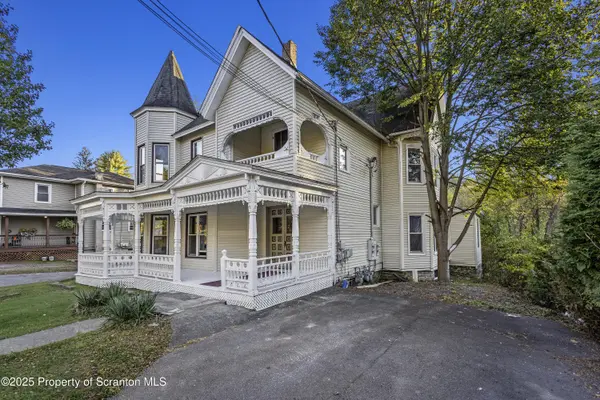 49 College AVE, Factoryville, PA 18419