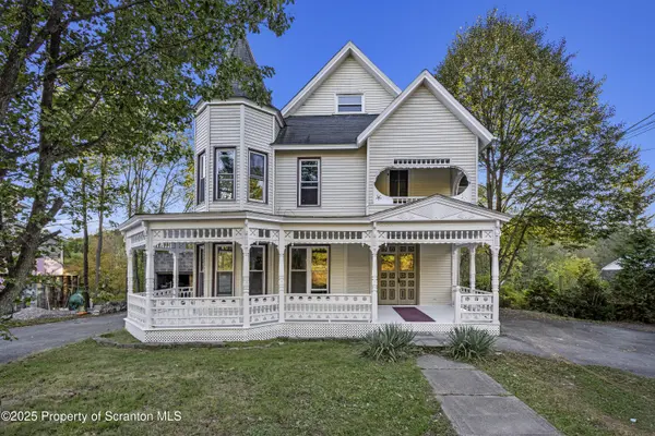 49 College AVE, Factoryville, PA 18419