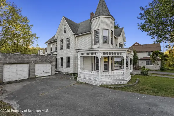 49 College AVE, Factoryville, PA 18419