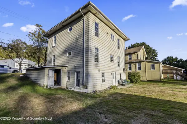 141 College AVE, Factoryville, PA 18419