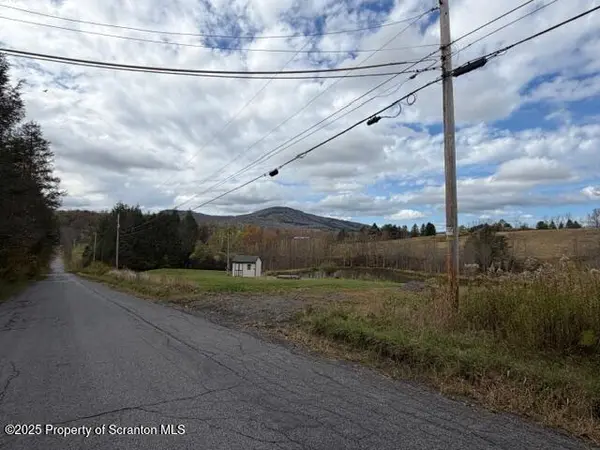 Stark Road, Union Dale, PA 18470
