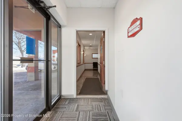 381 N 9th AVE, Scranton, PA 18504