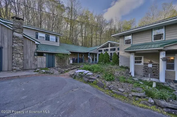 69-71 Timbertop TRL,  Newfoundland,  PA 18445
