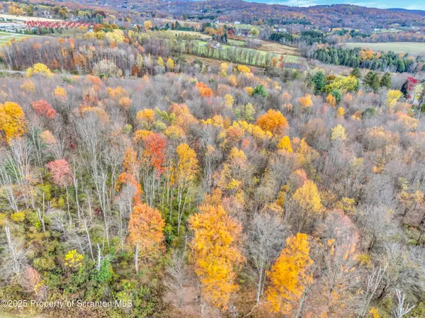 Sullivan RD, North Abington Twp, PA 18414