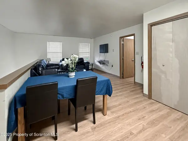 42 Nittany DR #Hemlock 6, Lehman, PA 18627
