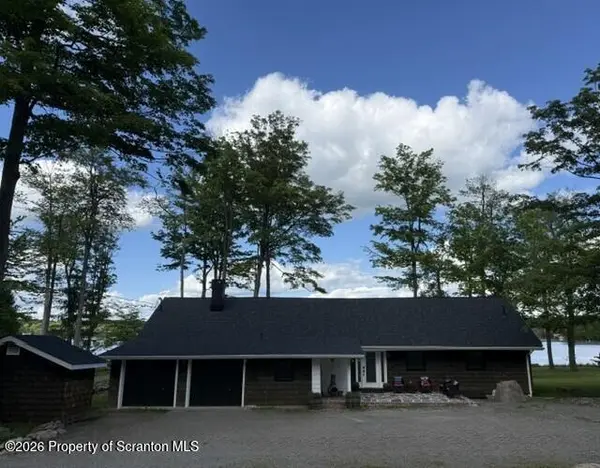 1224 Pocono DR, Gouldsboro, PA 18424