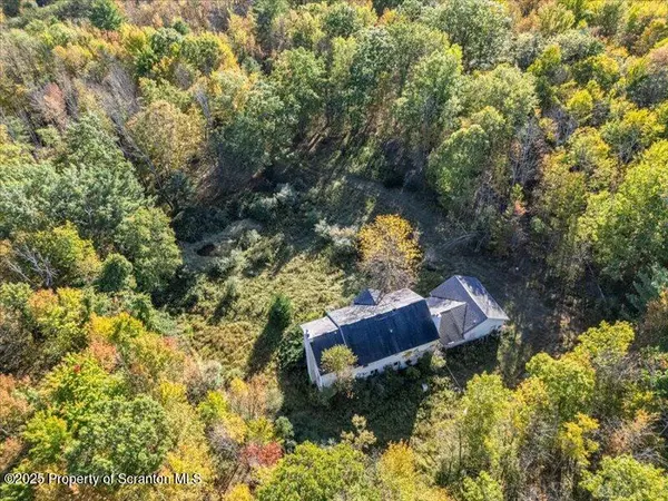 1689 Cork Hill RD, Brackney, PA 18812