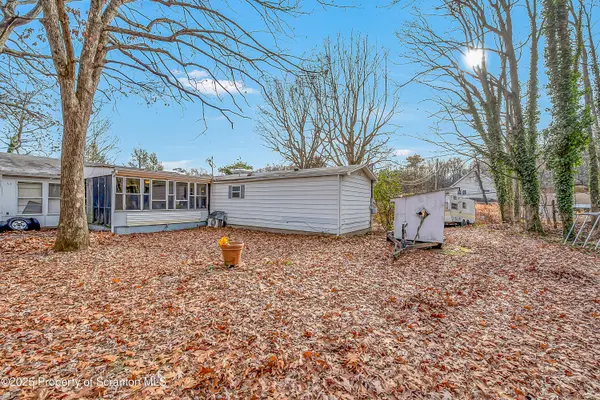 10 Bald Mt RD, Scranton, PA 18504