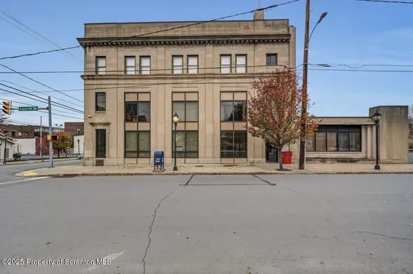 67 Salem AVE, Carbondale, PA 18407