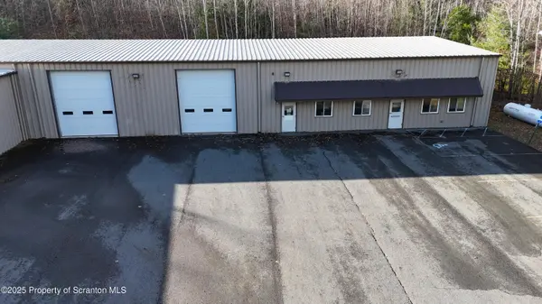 1285 Purdytown TPKE, Lakeville, PA 18438