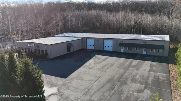 1285 Purdytown TPKE, Lakeville, PA 18438
