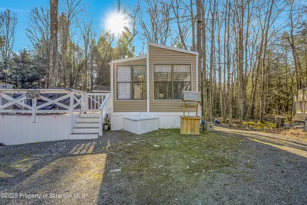 170 Rainbow DR, Covington Twp, PA 18424