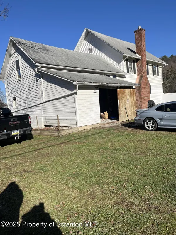 6666 Tingley Lake RD, New Milford, PA 18834