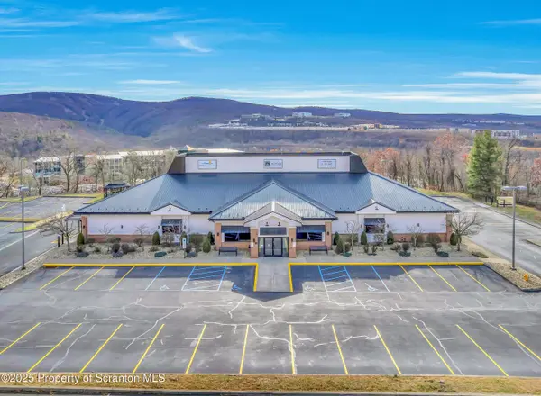 20-26 Montage Mountain RD, Moosic, PA 18507