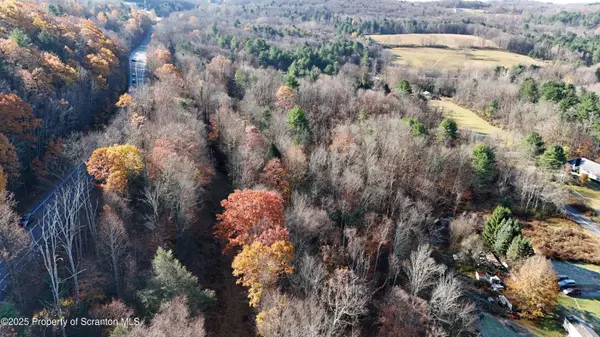 Bacontown RD, Nicholson, PA 18446