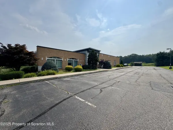 10 Fox Run RD, Drums, PA 18222