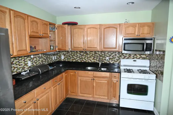 93 Prospect ST, Hallstead, PA 18822