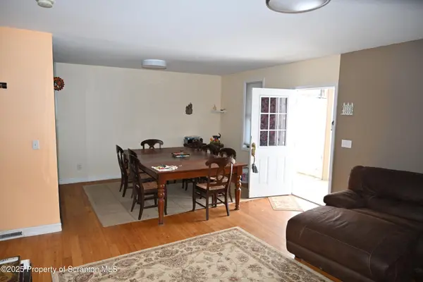 93 Prospect ST, Hallstead, PA 18822