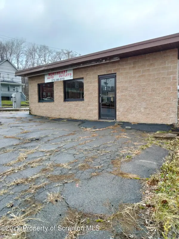 1638 N Keyser AVE, Scranton, PA 18508