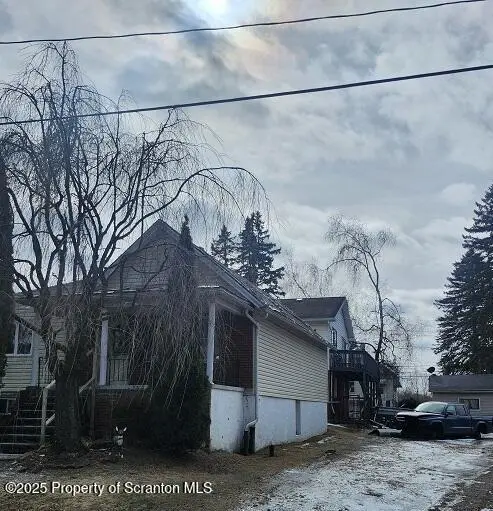 805 Ferdinand ST, Scranton, PA 18508
