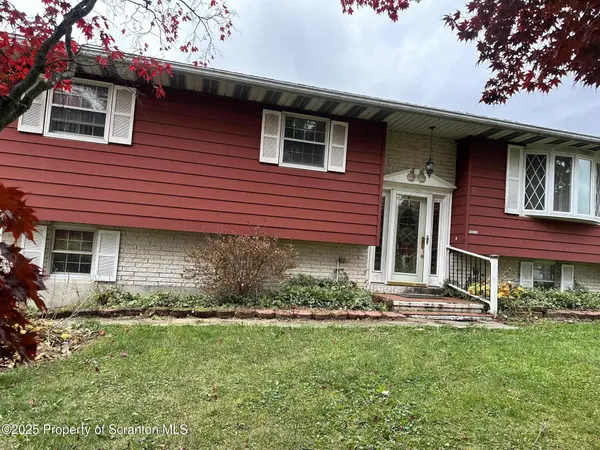 2406 Lakeview DR,  Ransom Township,  PA 18411