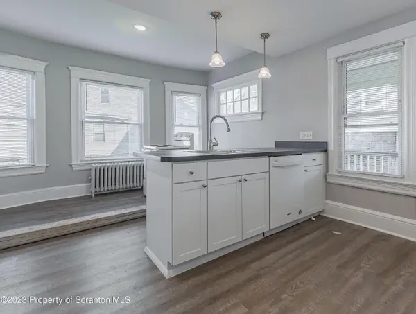 802 Quincy AVE, Scranton, PA 18510