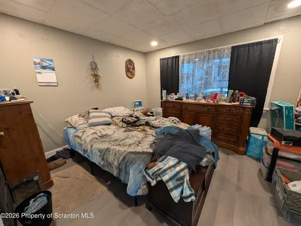 123 S Bromley AVE, Scranton, PA 18504