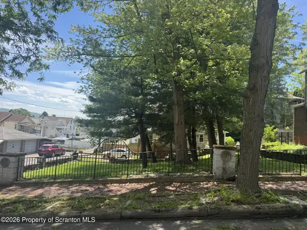 817 Court ST, Scranton, PA 18508