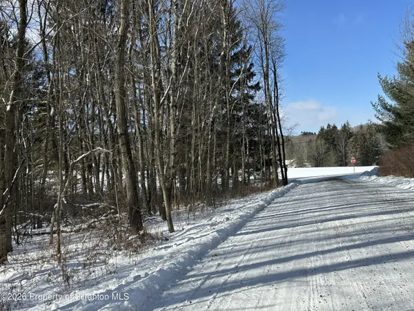 Pleasant RD, Union Dale, PA 18470