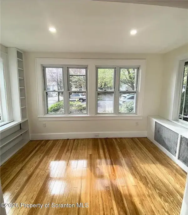 24 Stafford AVE, Scranton, PA 18505