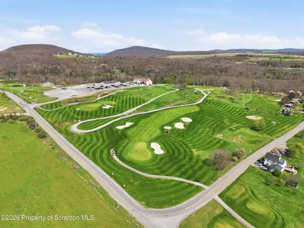 167 Braemar TER, Factoryville, PA 18419
