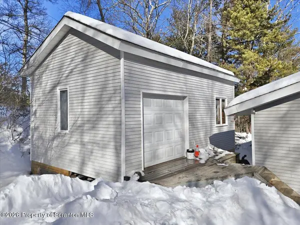 647 Rt 739, Lords Valley, PA 18428