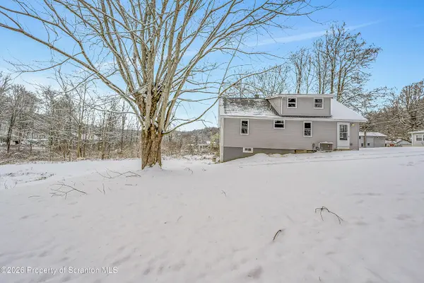 642 Bodle RD, Wyoming, PA 18644