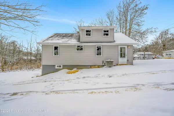642 Bodle RD, Wyoming, PA 18644