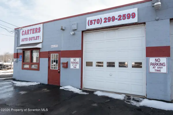 1735 River RD, Jenkins Twp, PA 18640