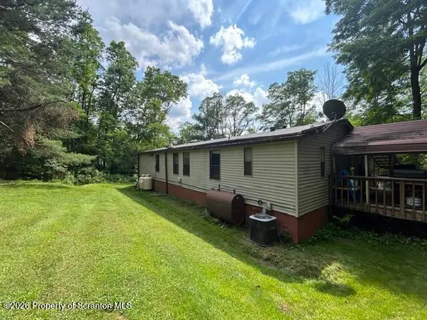238 Hamlin HWY, Moscow, PA 18444