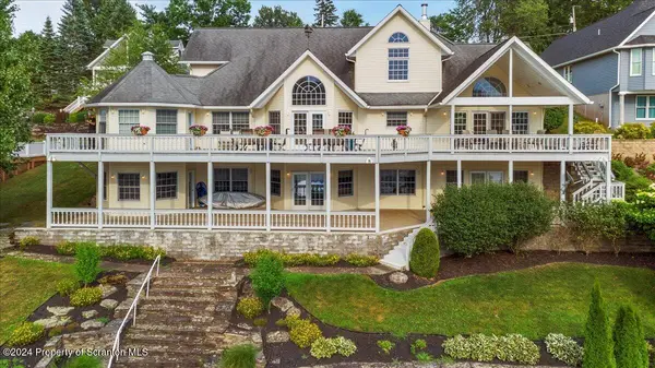 218 Point RD, Lake Winola, PA 18625
