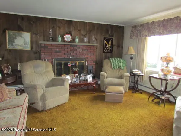 691 Madisonville RD, Madison Twp, PA 18444