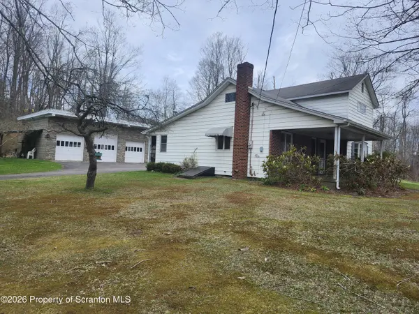 691 Madisonville RD, Madison Twp, PA 18444
