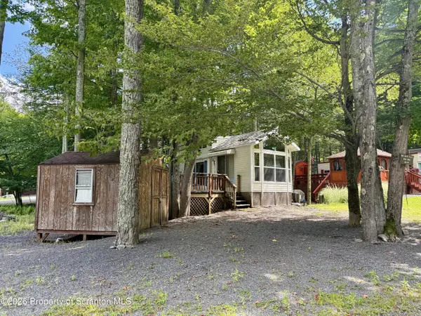 44 Cedar Drive, Covington Twp, PA 18424