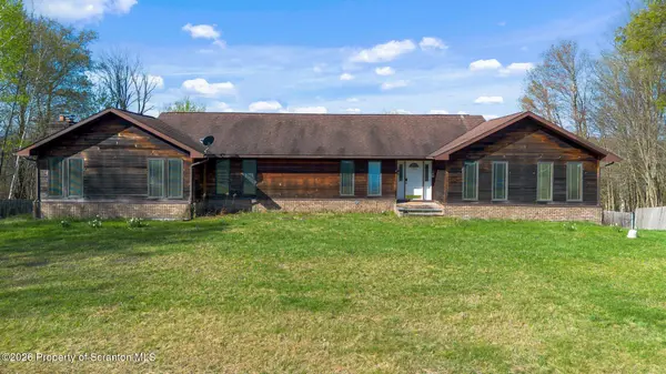 434 Hemlock RD, Waymart, PA 18472