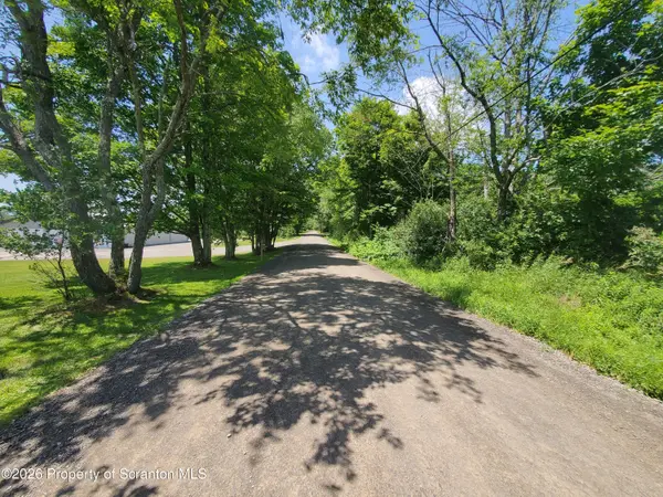 000 Ebbs Corner RD, New Milford, PA 18834