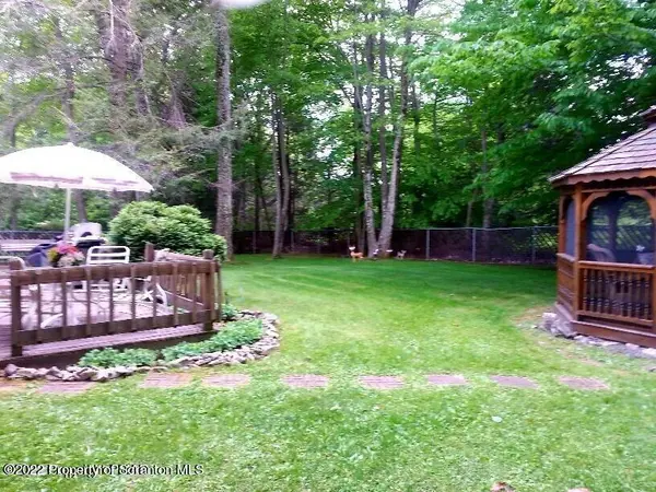 3142 Evergreen CIR, Tobyhanna, PA 18466
