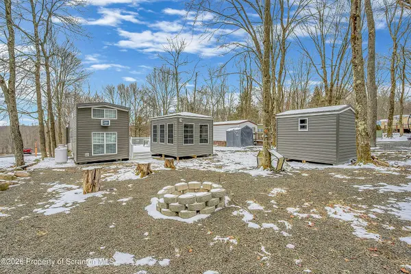 837 Muskrat LN, Covington Twp, PA 18424